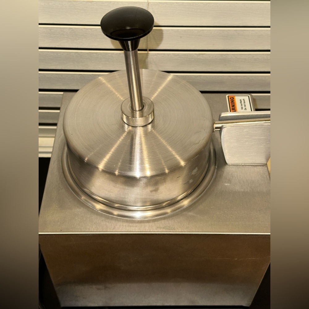 American APW Wyott 4 Quart Nacho Cheese Warmer Pump Dispenser CCW MK VII 120V - Picture 3 of 6